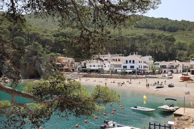 Apartament Suites Vista Mar Sa Tuna Begur Bagian luar foto